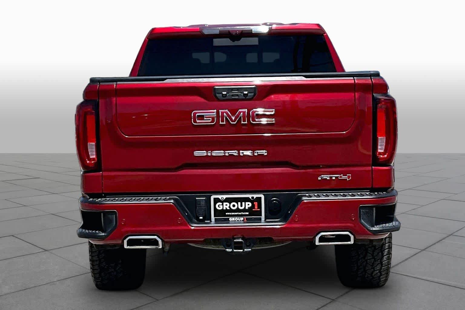 Used 2022 GMC Sierra 1500 AT4 w/ AT4 Premium Package AWD/4WD image 5