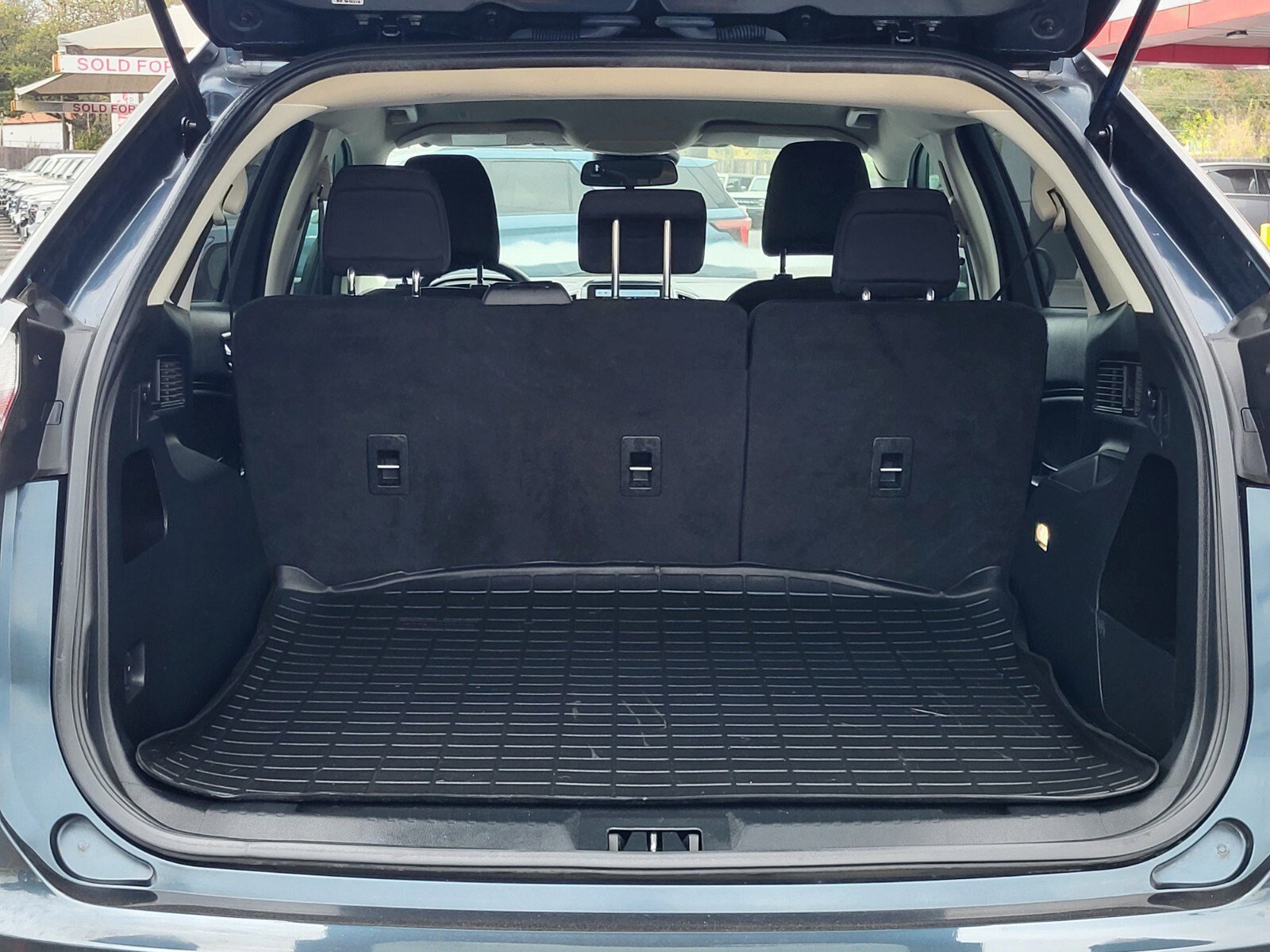 Certified 2022 Ford Edge SE w/ Black Appearance Package image 29