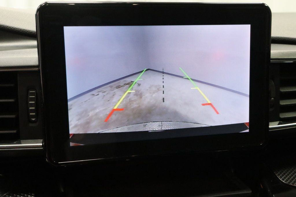 Certified 2024 Ford Explorer ST-Line w/ Class IV Trailer Tow Package image 10