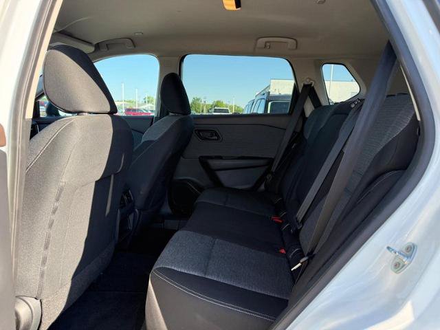 Used 2022 Nissan Rogue S FWD image 10