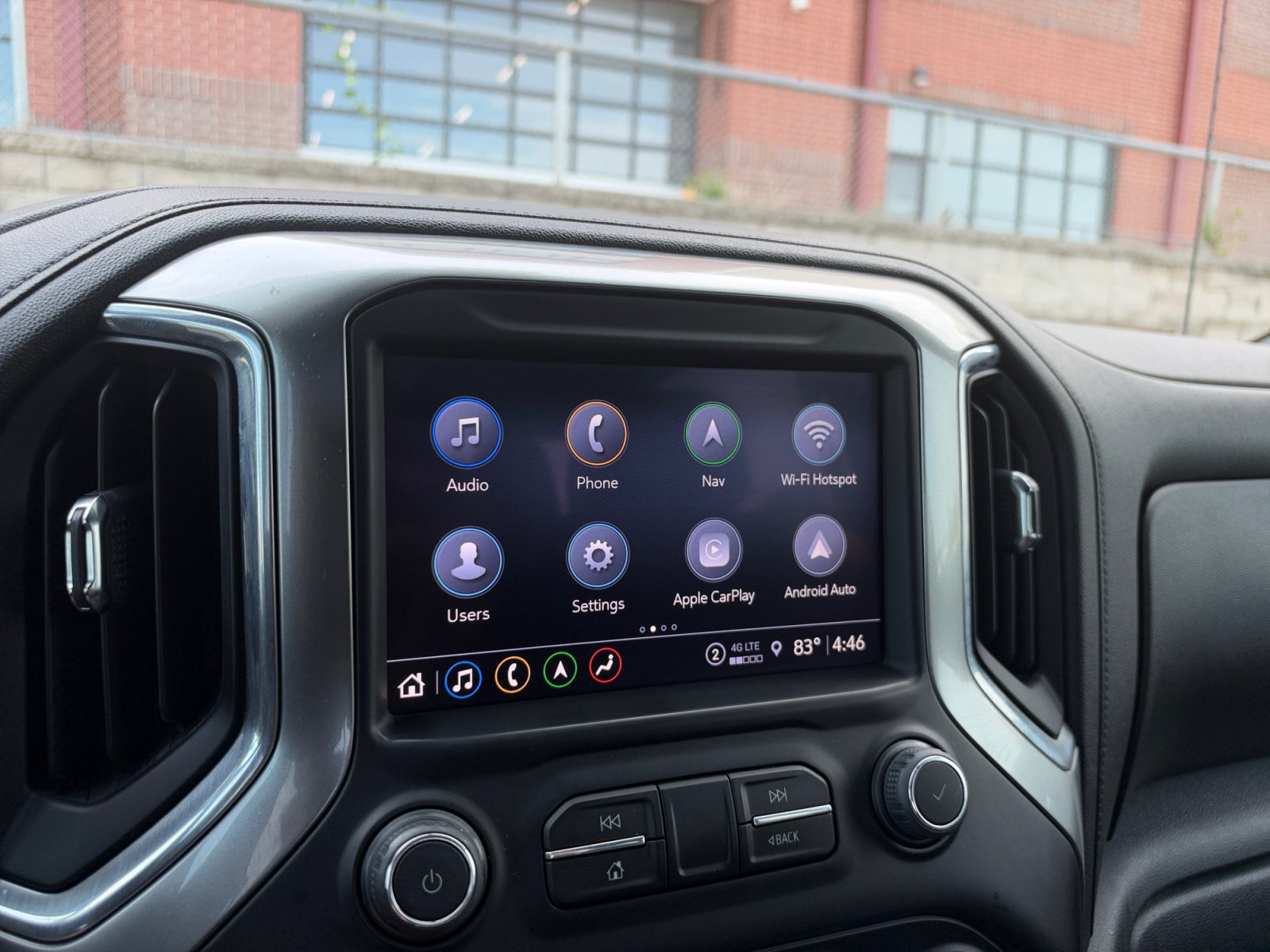 Used 2022 Chevrolet Silverado 1500 LTZ AWD/4WD image 27