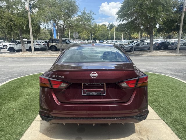 Used 2025 Nissan Altima 2.5 SV FWD image 6