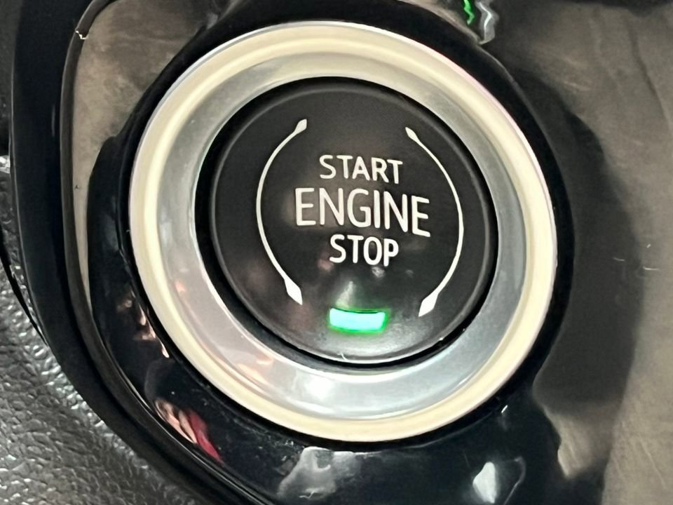 Used 2024 Chevrolet Silverado 1500 ZR2 image 32