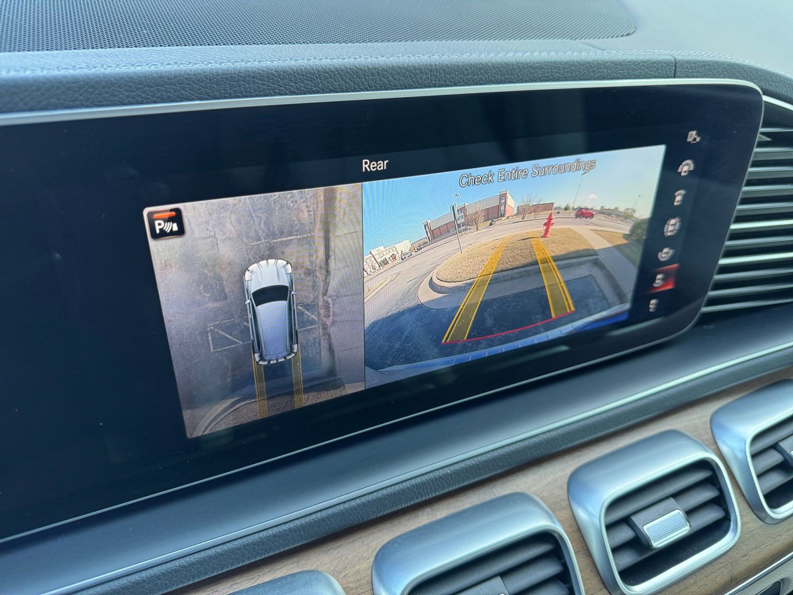 Used 2021 Mercedes-Benz GLS 580 4MATIC image 30