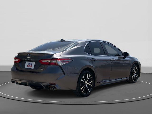 Used 2019 Toyota Camry SE w/ Convenience Package FWD image 5