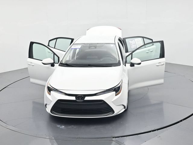 Used 2024 Toyota Corolla LE FWD image 46