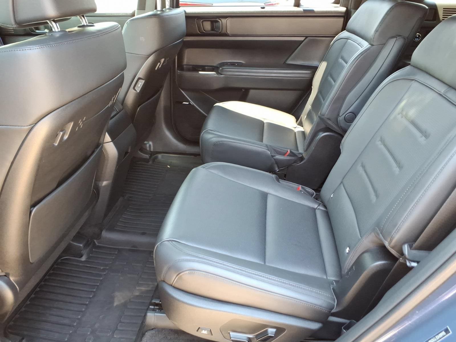 Used 2025 Hyundai Santa Fe Calligraphy AWD/4WD image 13