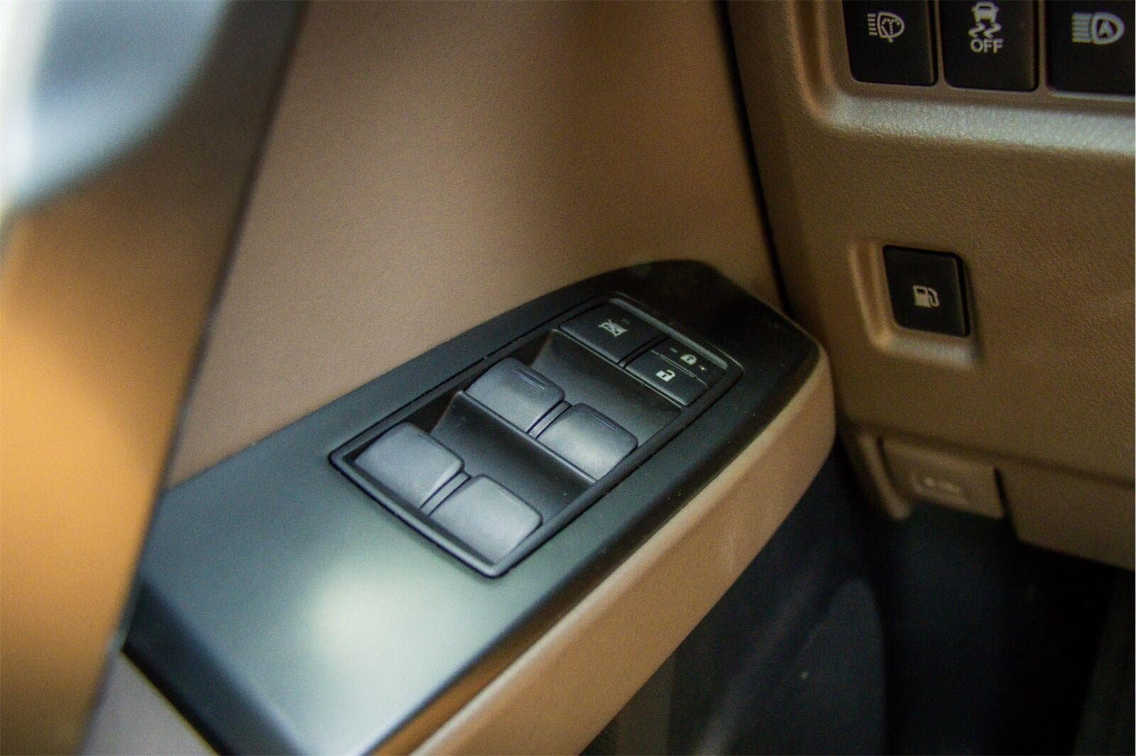 Used 2023 Lexus GX 460 Premium w/ Premium Package AWD/4WD image 12