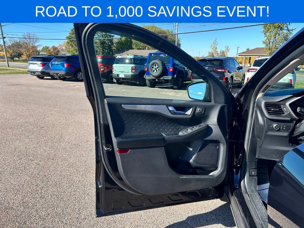 Certified 2020 Ford Escape SEL image 11