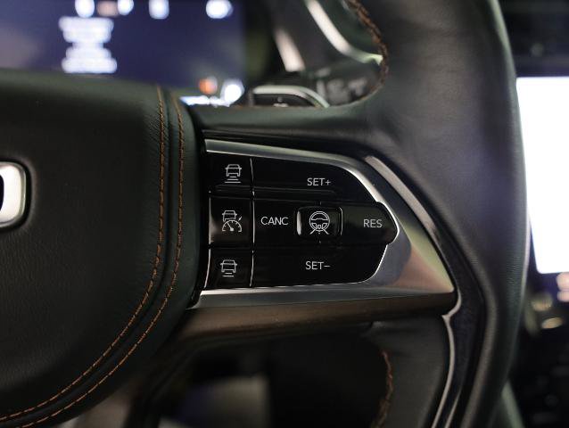 Used 2025 Jeep Grand Cherokee Summit AWD/4WD image 20