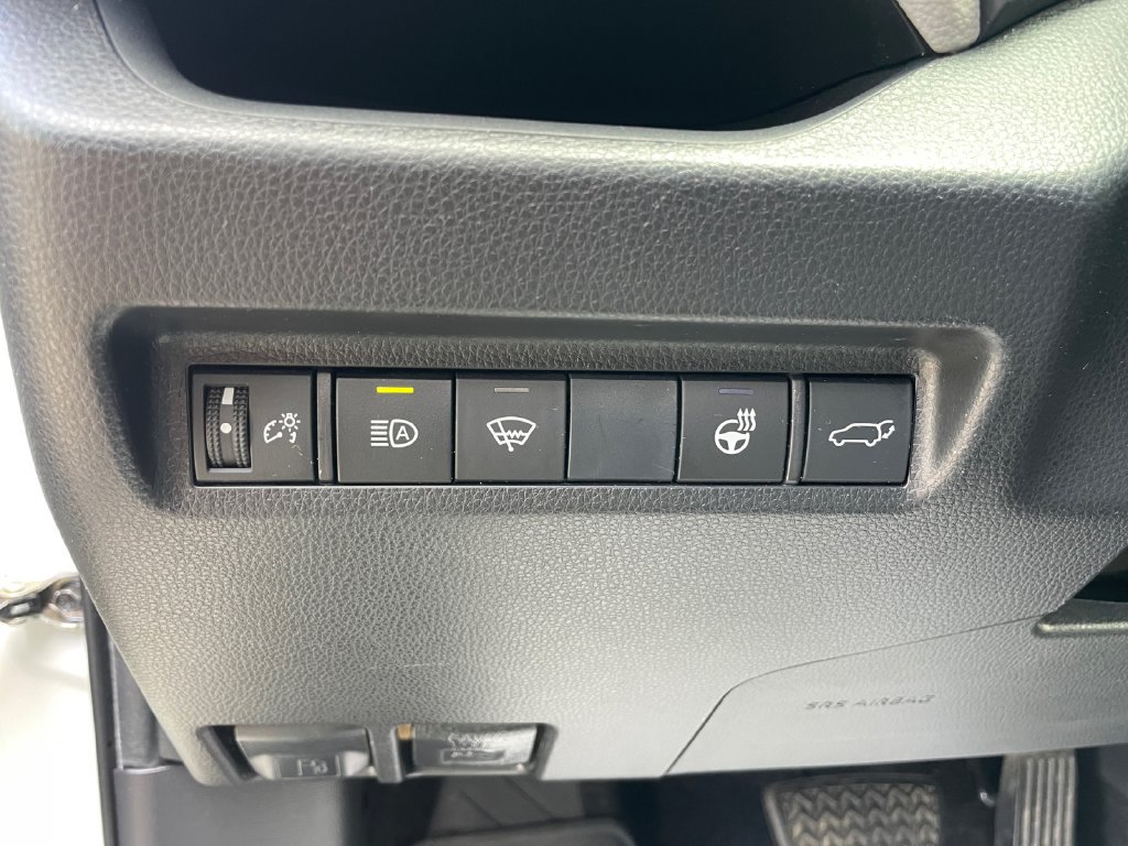 Used 2019 Toyota RAV4 XLE Premium w/ Cold Weather Package AWD/4WD image 37