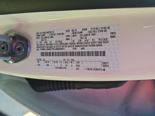 Certified 2025 Ford Escape ST-Line Select AWD/4WD image 33