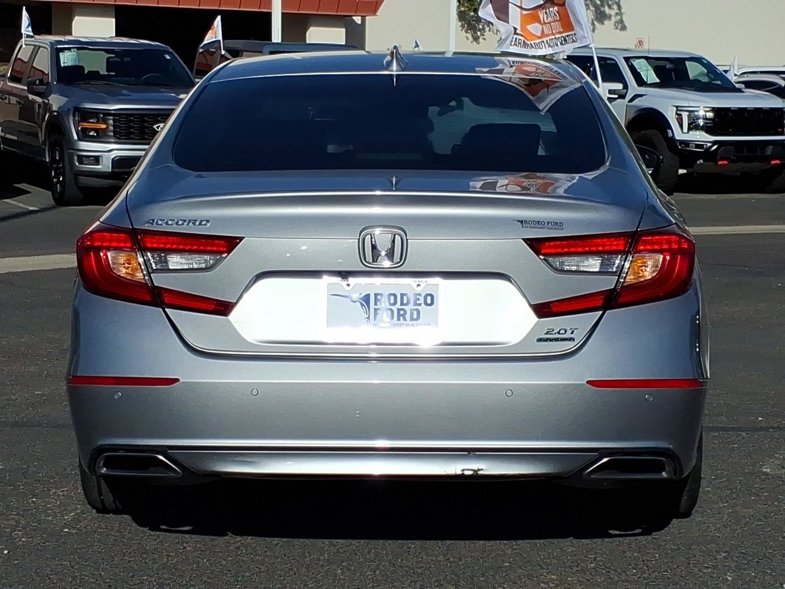 Used 2019 Honda Accord Touring image 4