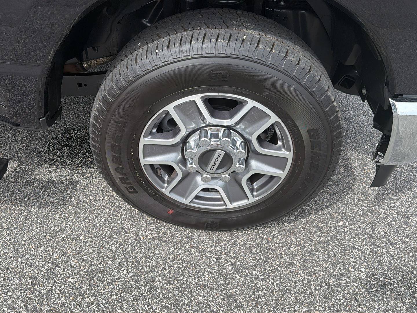 Certified 2026 Ford F350 Lariat RWD image 44