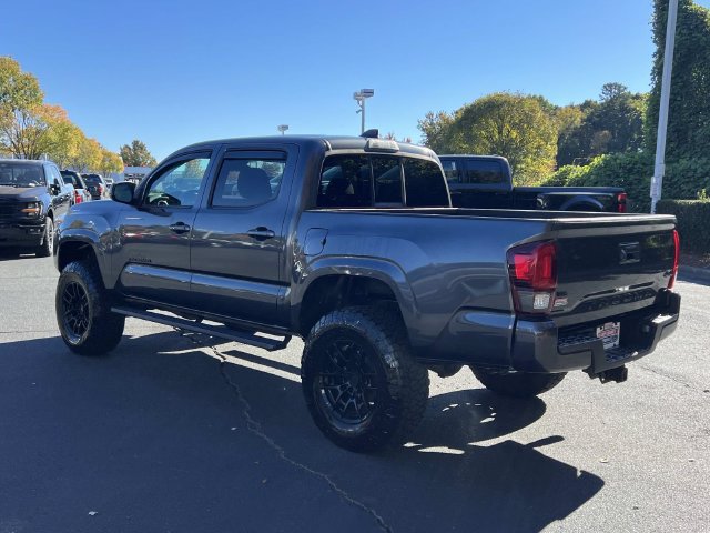 Used 2020 Toyota Tacoma SR AWD/4WD image 4