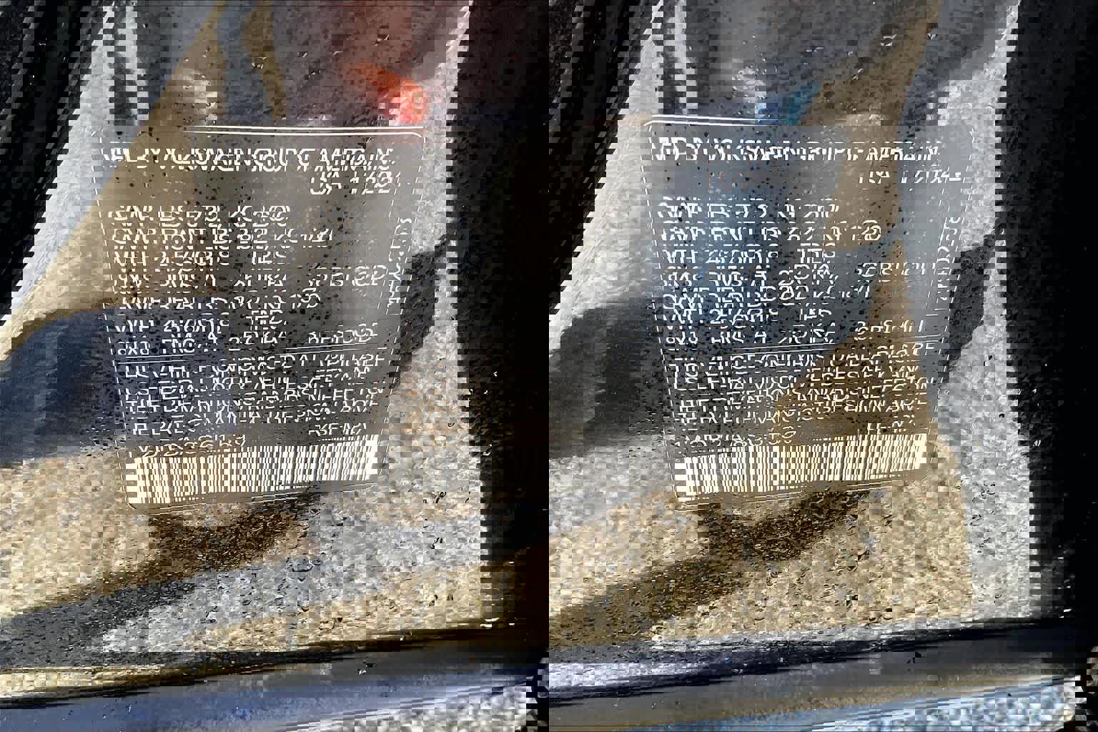 Used 2025 Volkswagen Atlas SE image 31