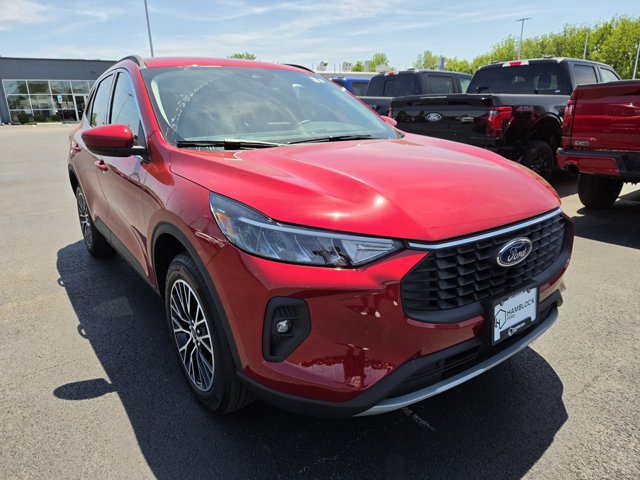 Certified 2026 Ford Escape SE FWD image 1