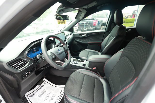Certified 2025 Ford Escape ST-Line Select w/ Tech Pack #2 AWD/4WD image 14