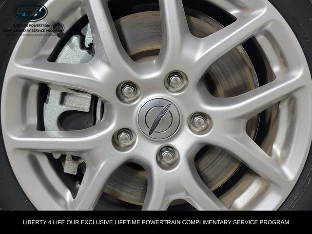 Used 2024 Chrysler Pacifica Touring-L FWD image 10