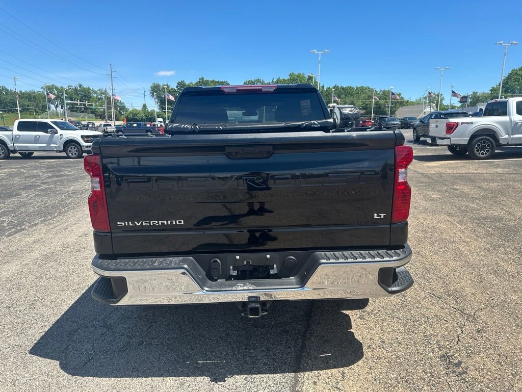 Used 2024 Chevrolet Silverado 1500 LT AWD/4WD image 6