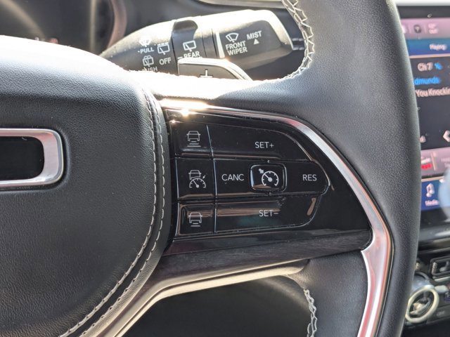 Used 2023 Jeep Grand Cherokee L Overland w/ Luxury Tech Group IV RWD image 21