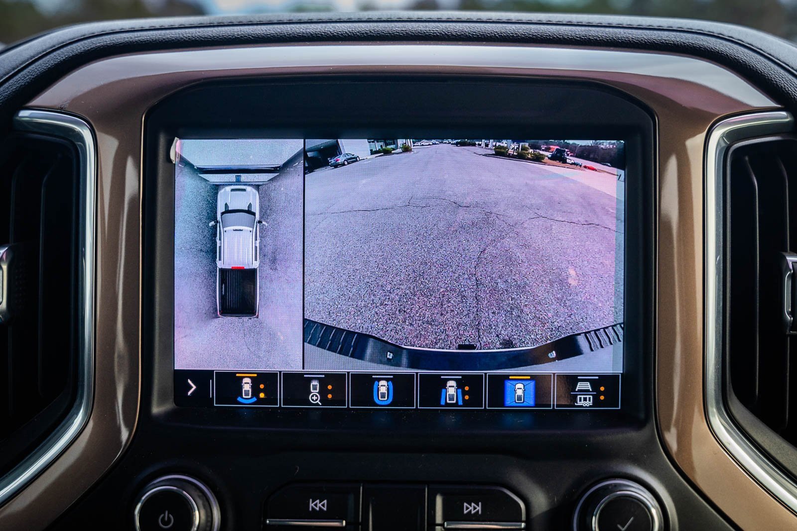 Used 2020 Chevrolet Silverado 3500 High Country w/ LPO, Dark Essentials Package image 32