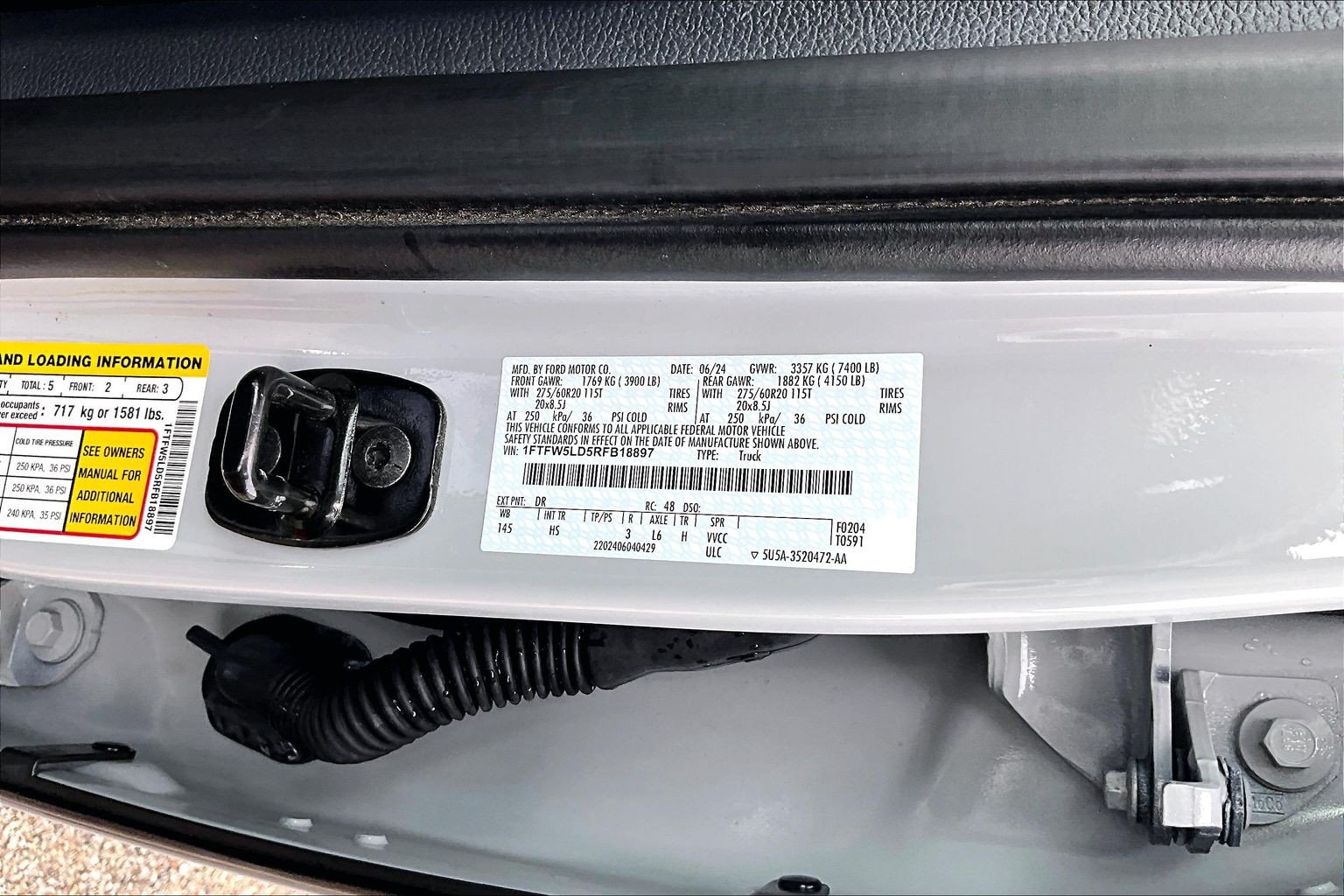 Certified 2024 Ford F150 Lariat AWD/4WD image 36