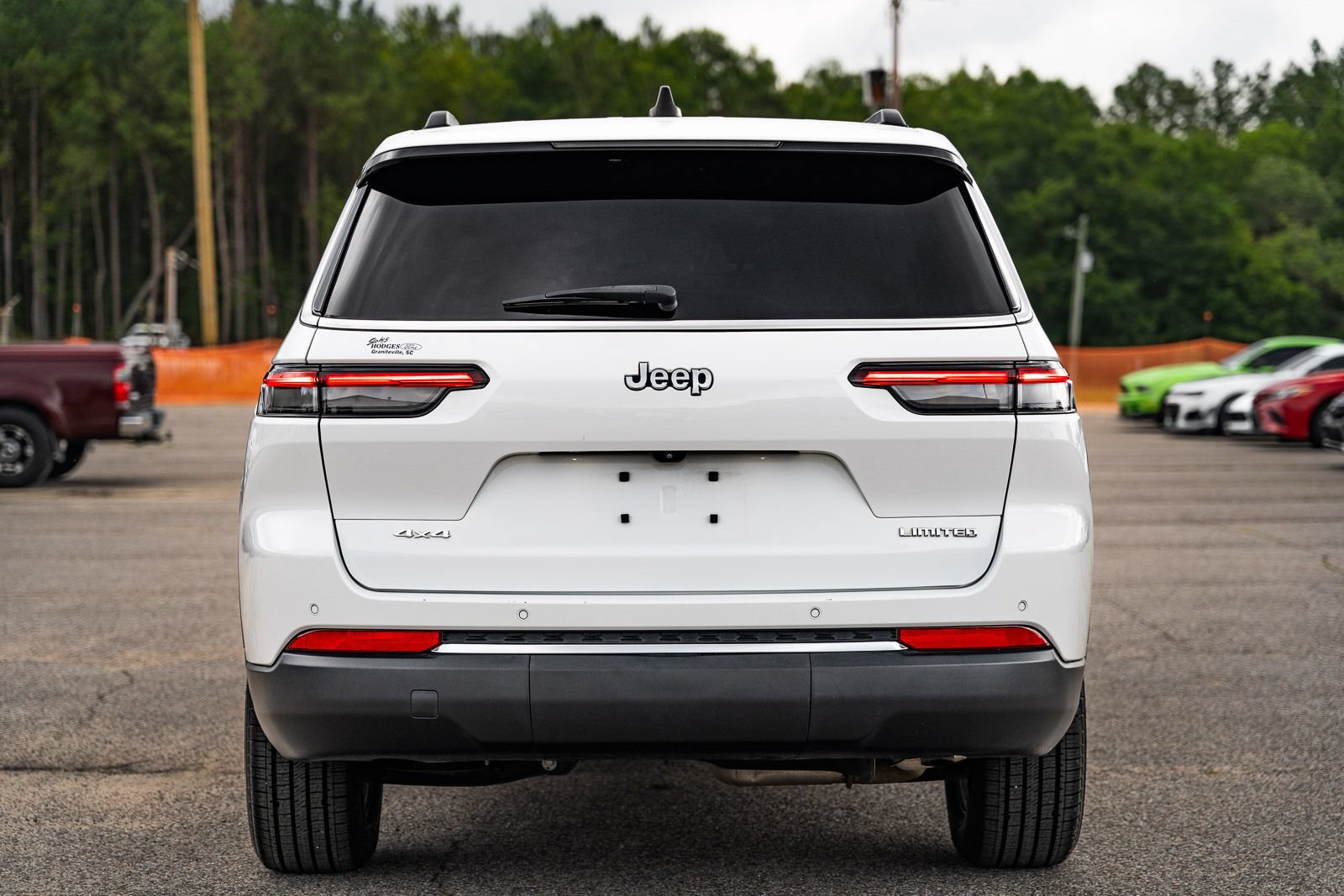 Used 2023 Jeep Grand Cherokee L Limited AWD/4WD image 6
