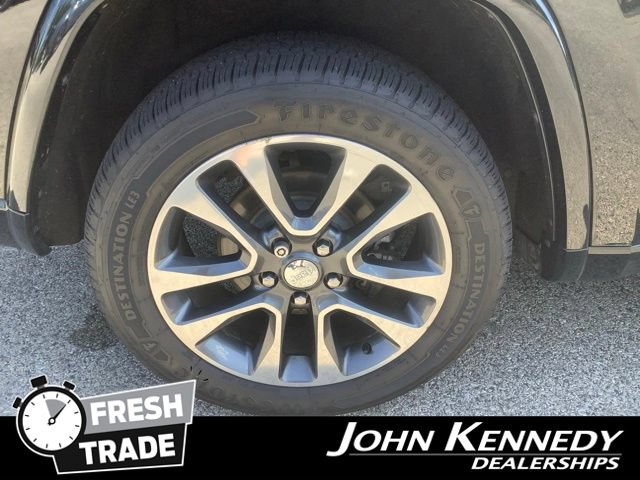 Used 2018 Jeep Grand Cherokee Overland AWD/4WD image 39