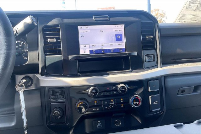 Certified 2026 Ford F350 XLT RWD image 27
