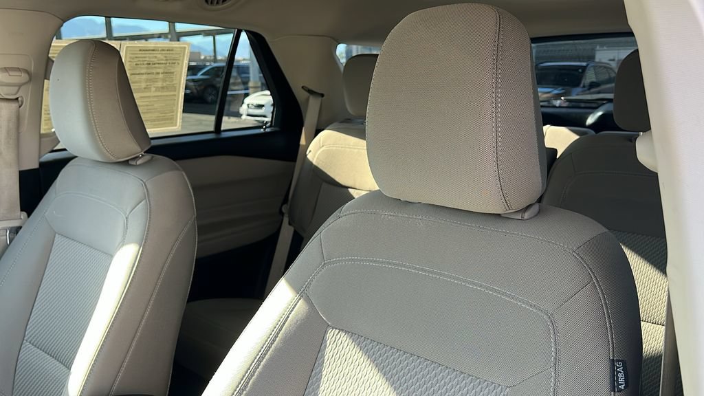 Certified 2023 Ford Explorer XLT RWD image 15