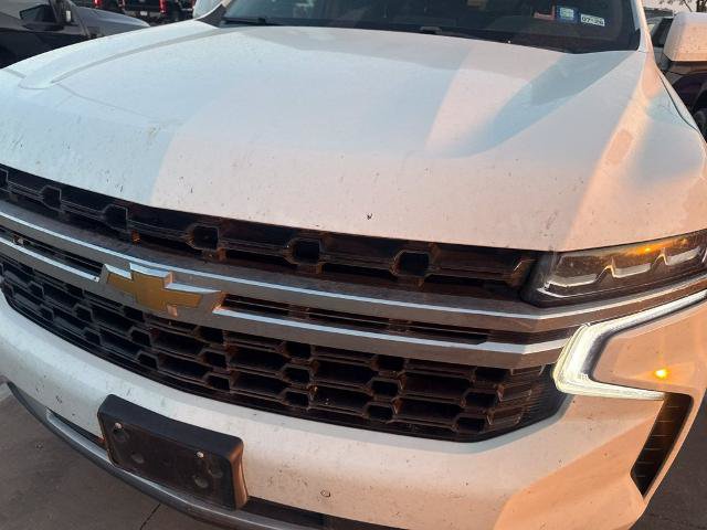 Used 2022 Chevrolet Suburban LS w/ Max Trailering Package RWD image 2