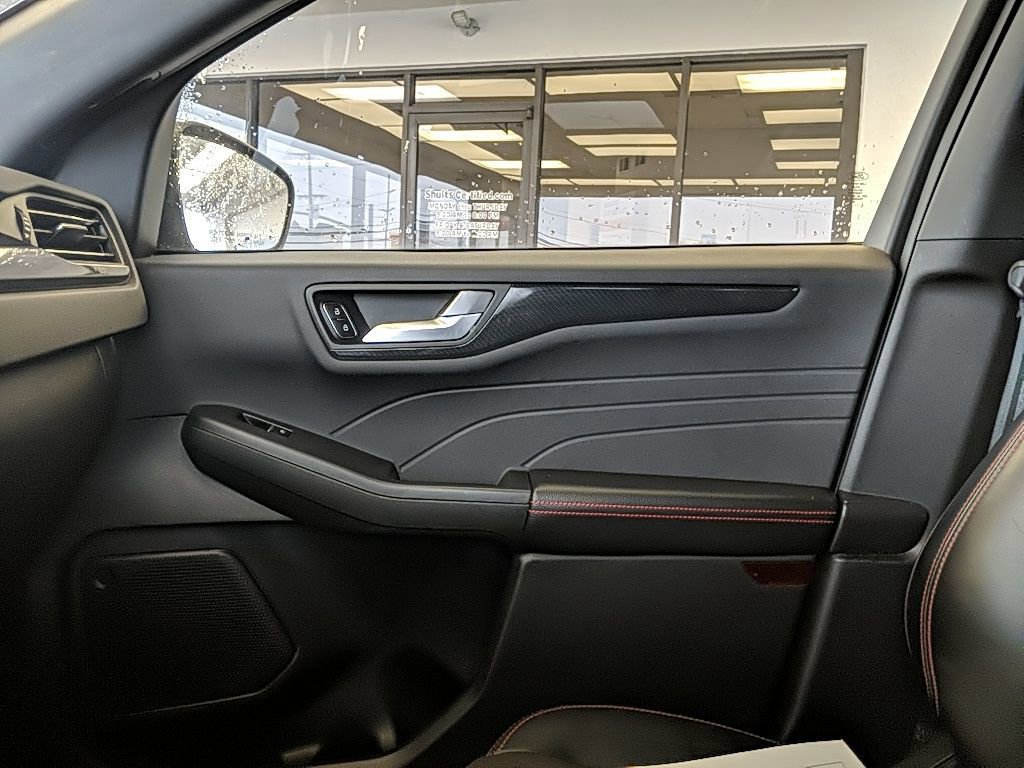 Certified 2023 Ford Escape ST-Line w/ Tech Pack #1 image 22