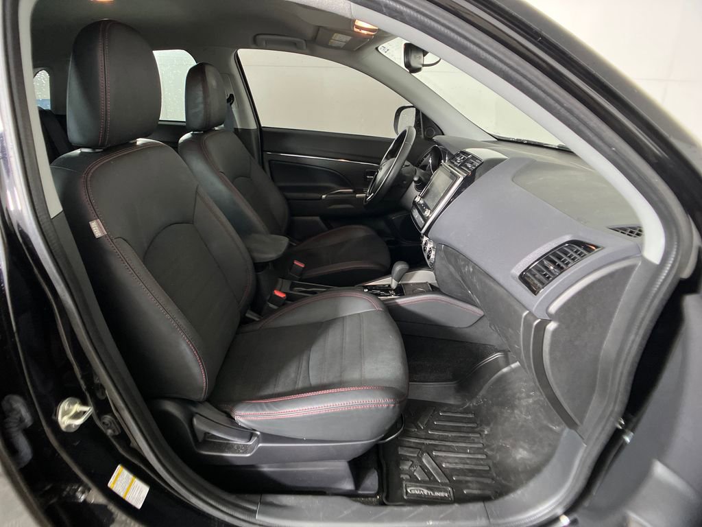 Used 2022 Mitsubishi Outlander Sport SE image 5