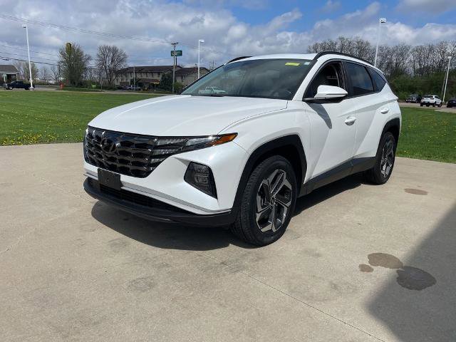 Used 2022 Hyundai Tucson SEL w/ Convenience + Premium Package AWD/4WD image 2