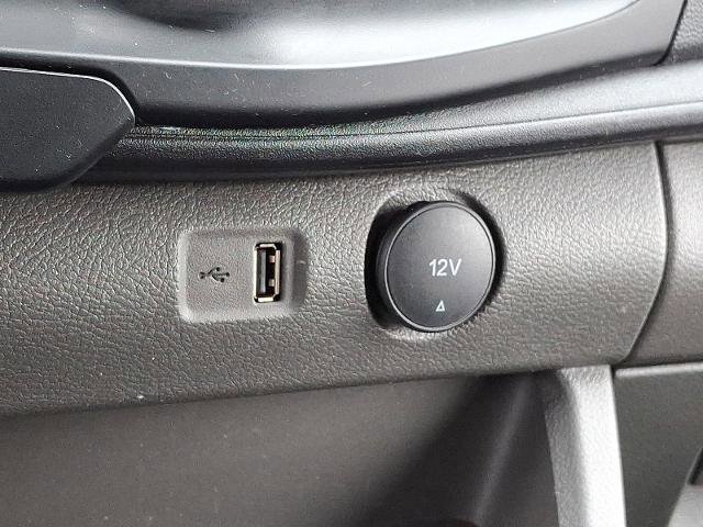 Certified 2024 Ford Transit 250 w/ Exterior Upgrade Package image 21