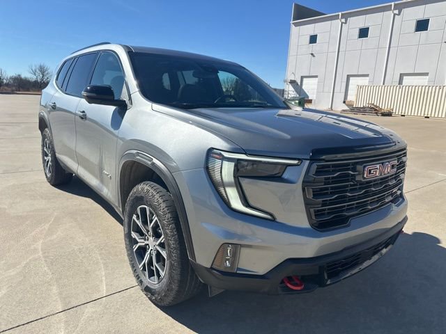 Used 2024 GMC Acadia AT4 w/ Luxury Package image 3
