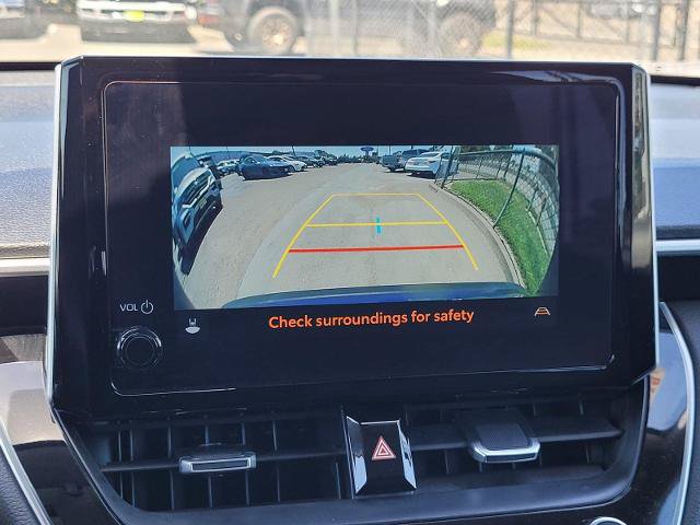 Used 2025 Toyota Corolla Cross XLE FWD image 13