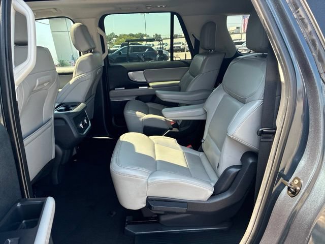 Certified 2025 Ford Expedition Max Active RWD image 6