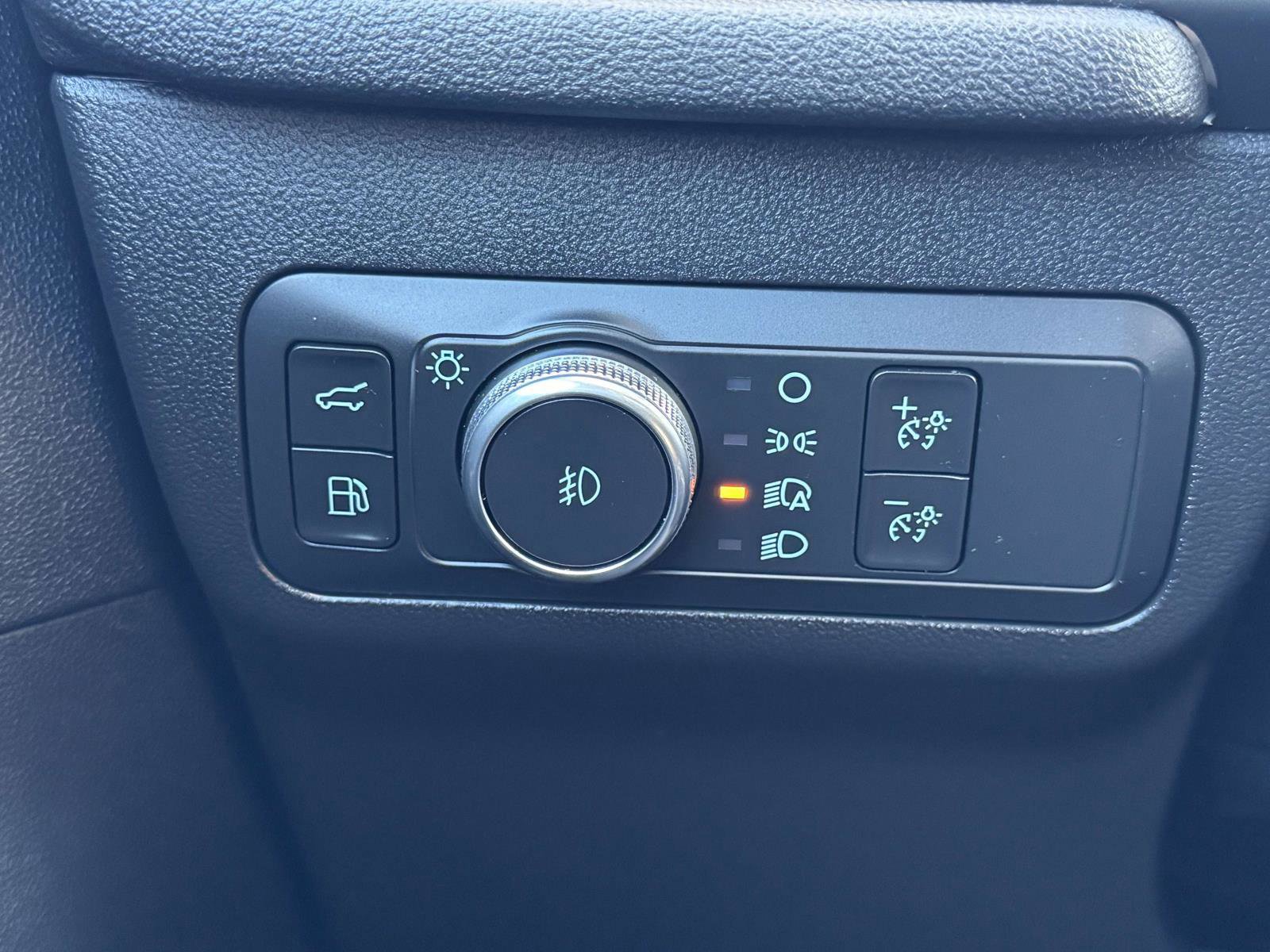 Certified 2022 Ford Escape SEL w/ Technology Package image 40