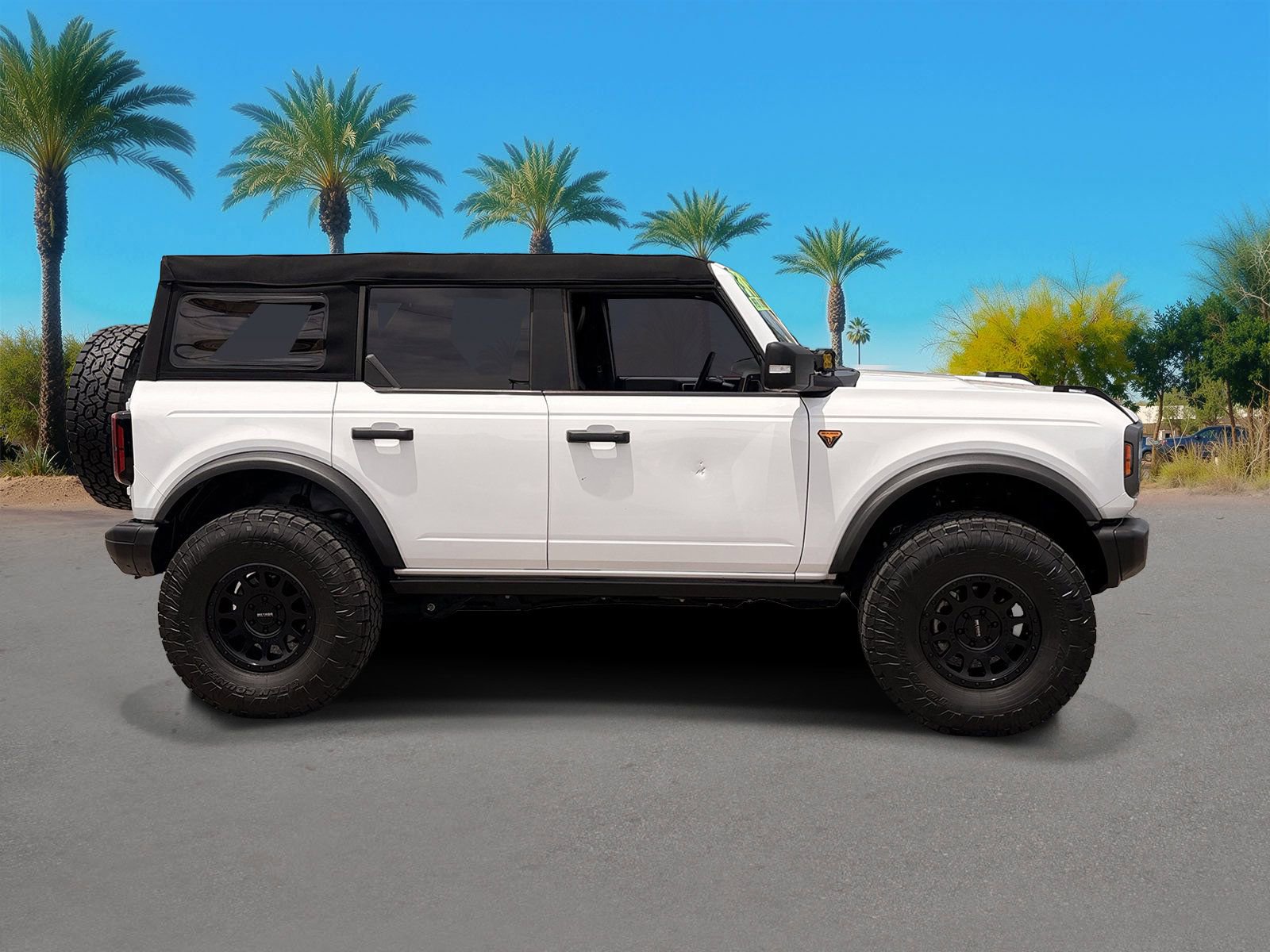 Certified 2023 Ford Bronco Badlands AWD/4WD image 6