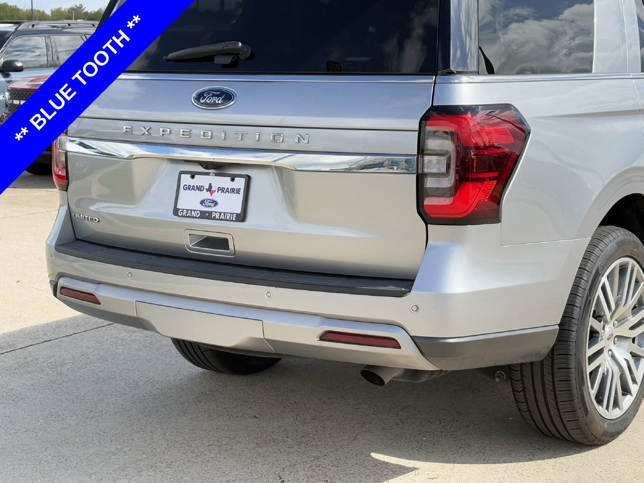 Certified 2024 Ford Expedition Limited RWD image 8