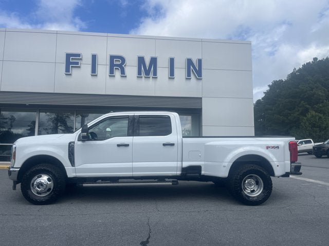 Certified 2025 Ford F350 XLT AWD/4WD image 1