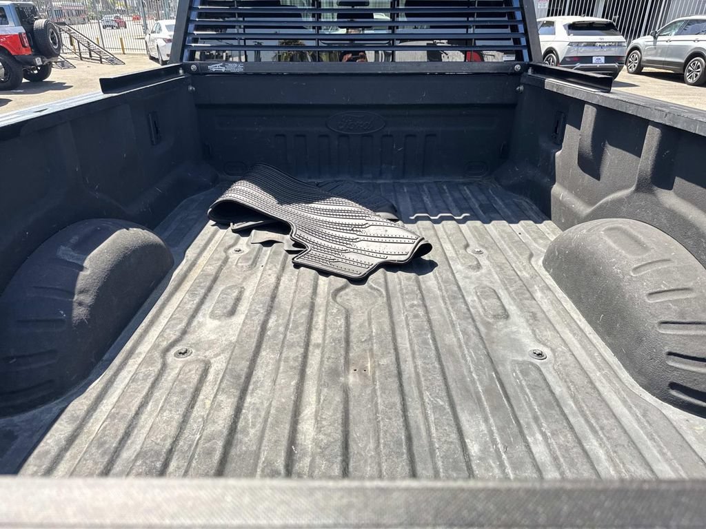 Certified 2019 Ford F250 XLT w/ XLT Premium Package RWD image 7