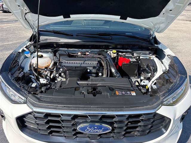 Certified 2025 Ford Escape ST-Line Select w/ Tech Pack #1 AWD/4WD image 32