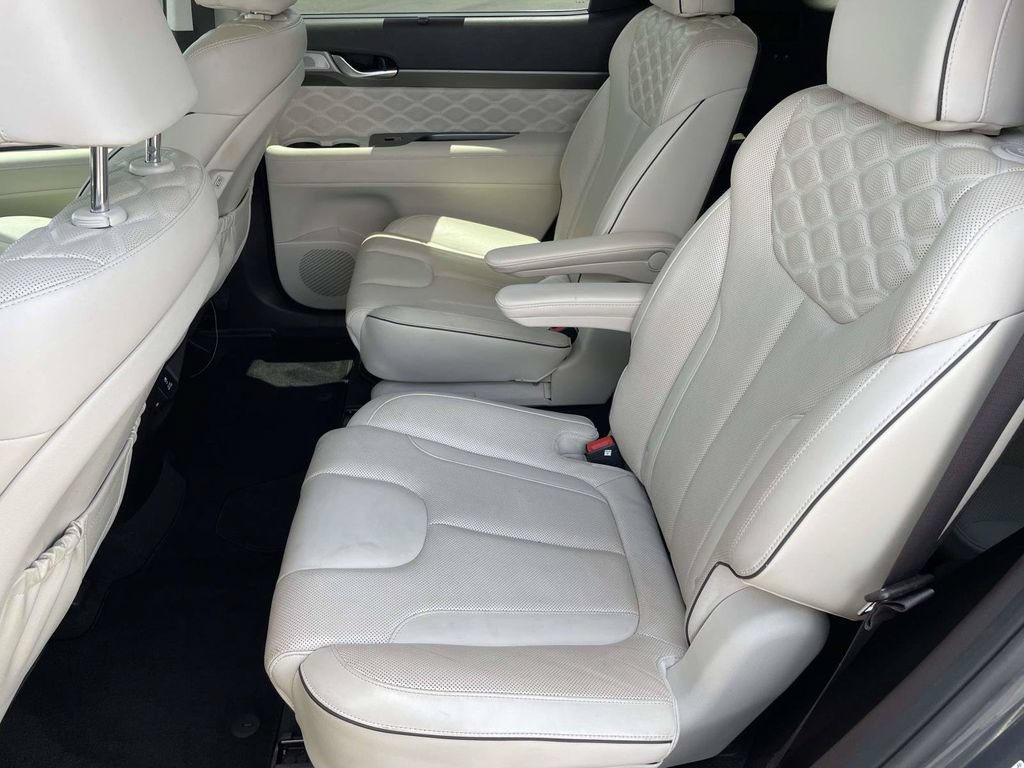 Used 2020 Hyundai Palisade Limited FWD image 12