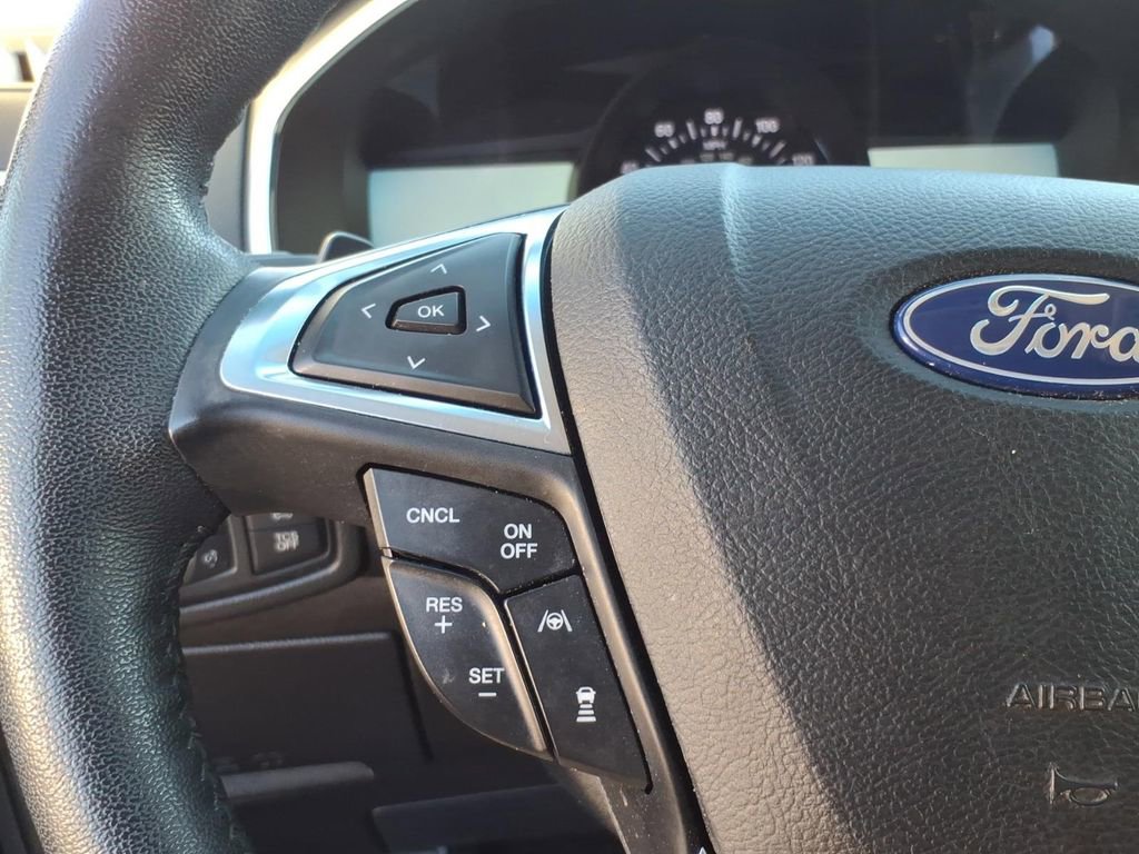Certified 2019 Ford Edge Titanium w/ Cold Weather Package AWD/4WD image 17