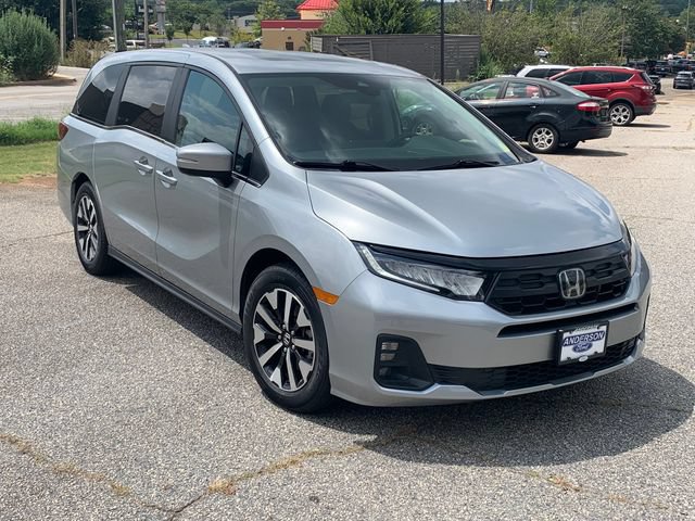Used 2025 Honda Odyssey EX-L image 3