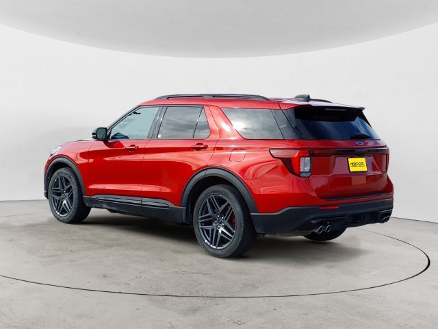 Certified 2025 Ford Explorer ST AWD/4WD image 7