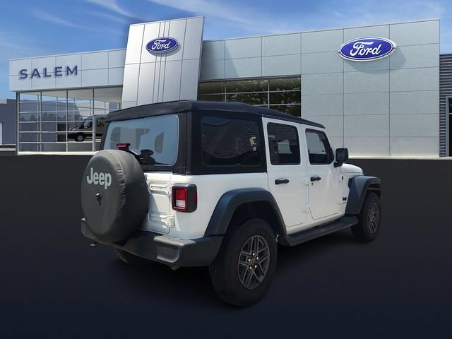 Used 2024 Jeep Wrangler Unlimited Sport AWD/4WD image 3